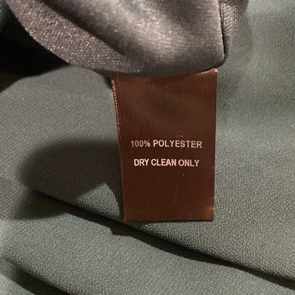 Dress - Picture 9 of 10